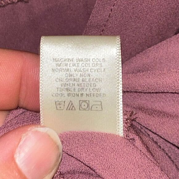 !Anthropologie West Kei Alexa Surplice V-Neck Roll Tab Pink Blouse Top Sz. Small - Picture 6 of 6